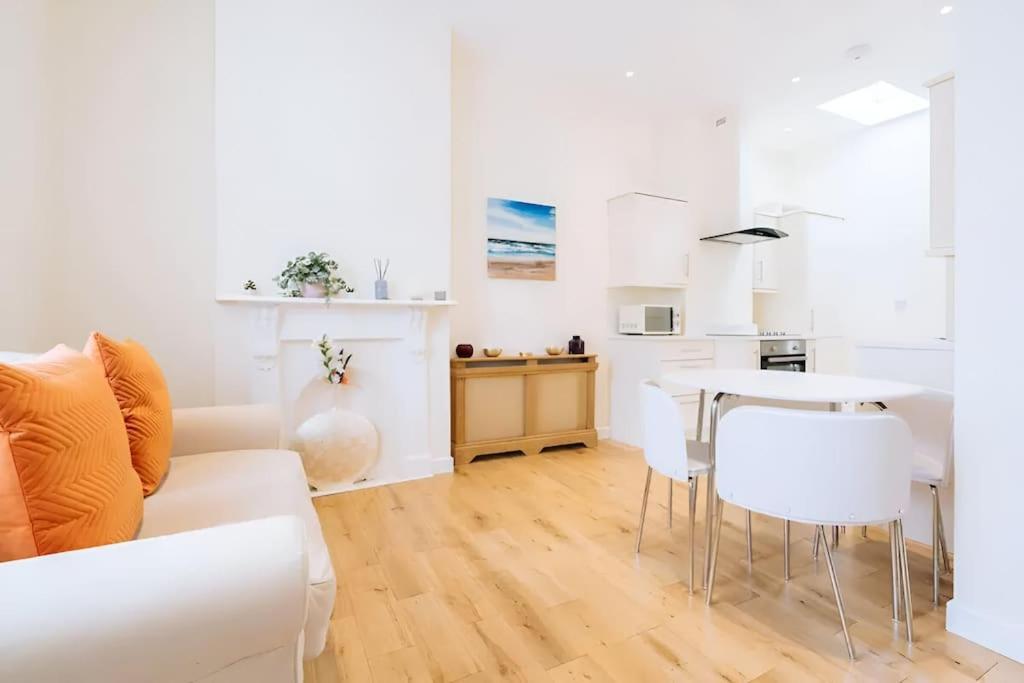 Lovely 2bd In Citycenter Apartamento *