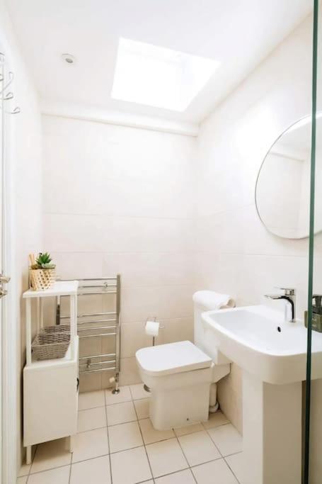 Lovely 2bd In Citycenter Apartamento Dublín